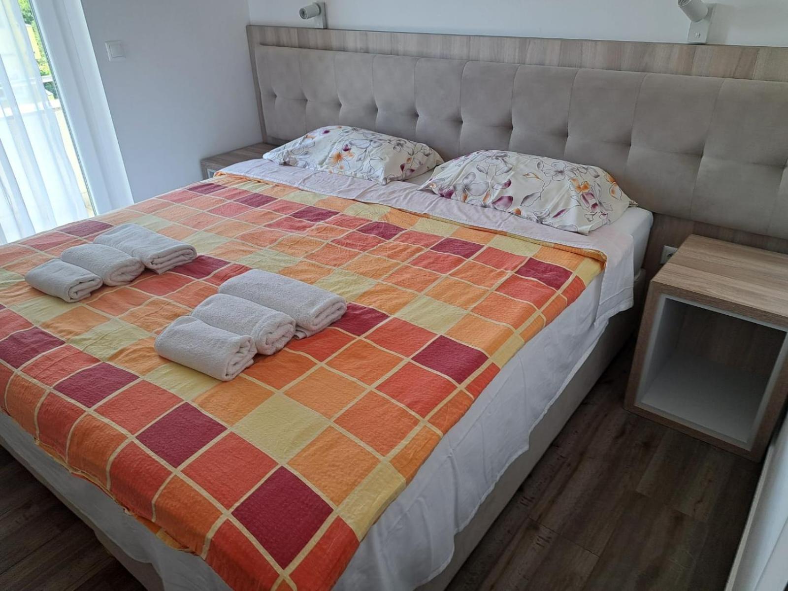 Rooms & Apartment Mama Mia Malinska Exteriér fotografie