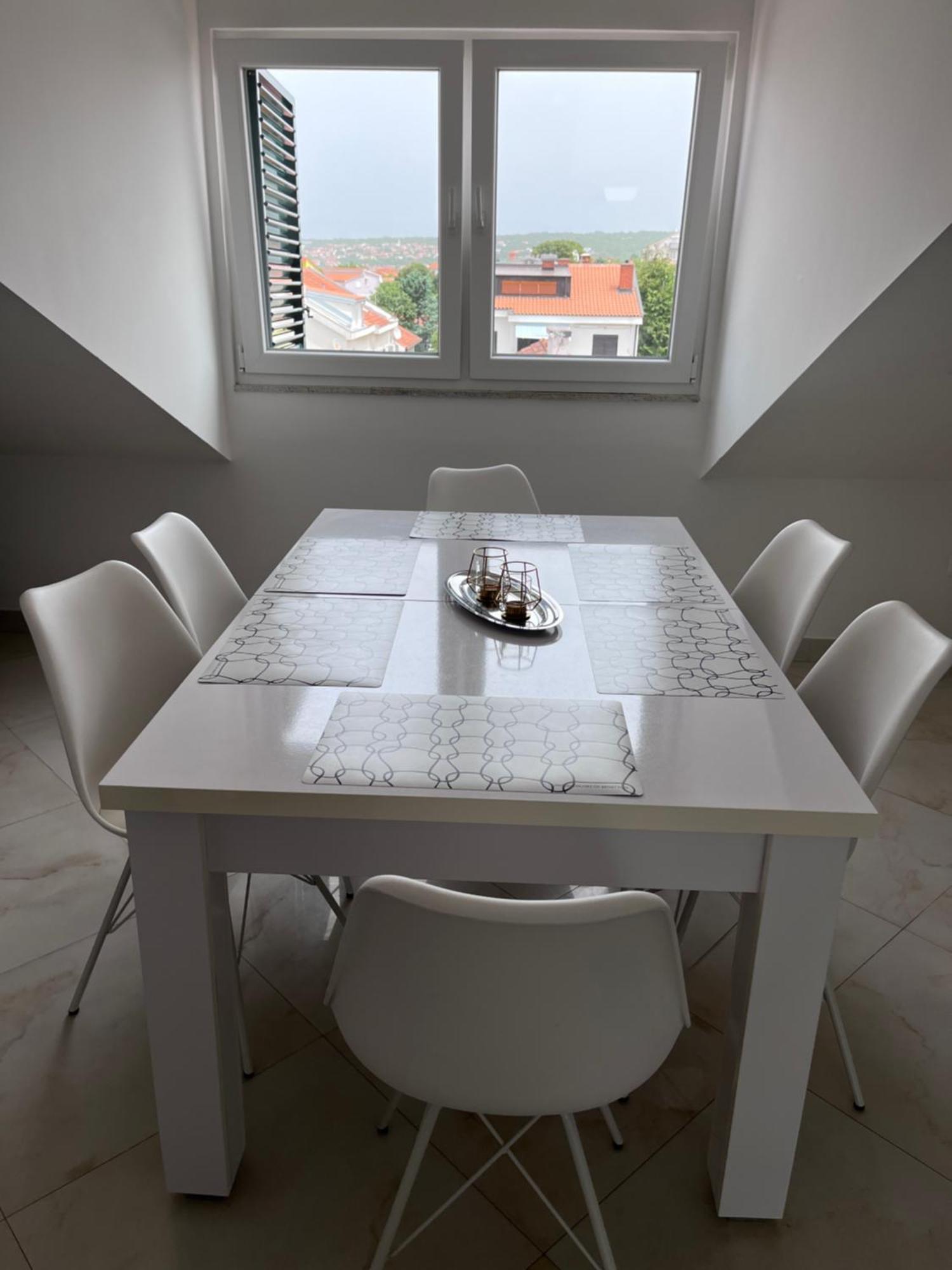Rooms & Apartment Mama Mia Malinska Exteriér fotografie