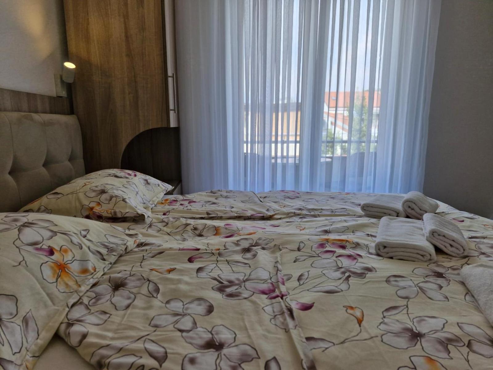 Rooms & Apartment Mama Mia Malinska Exteriér fotografie
