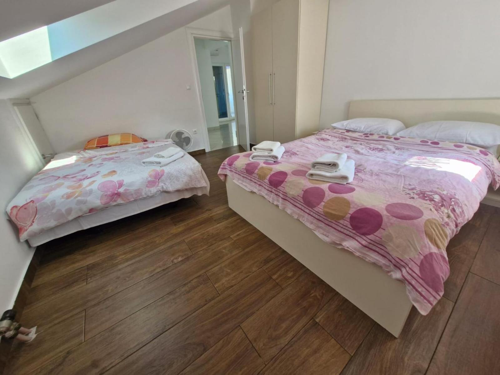 Rooms & Apartment Mama Mia Malinska Exteriér fotografie