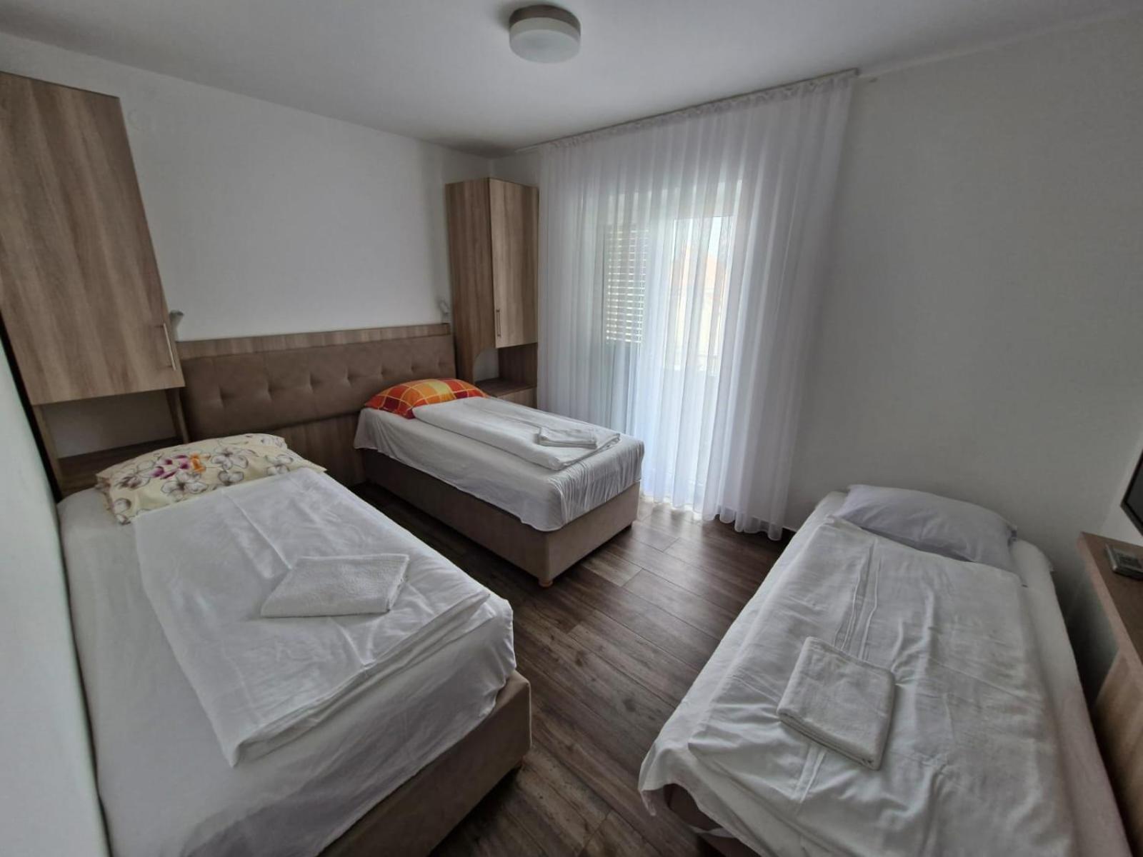 Rooms & Apartment Mama Mia Malinska Exteriér fotografie